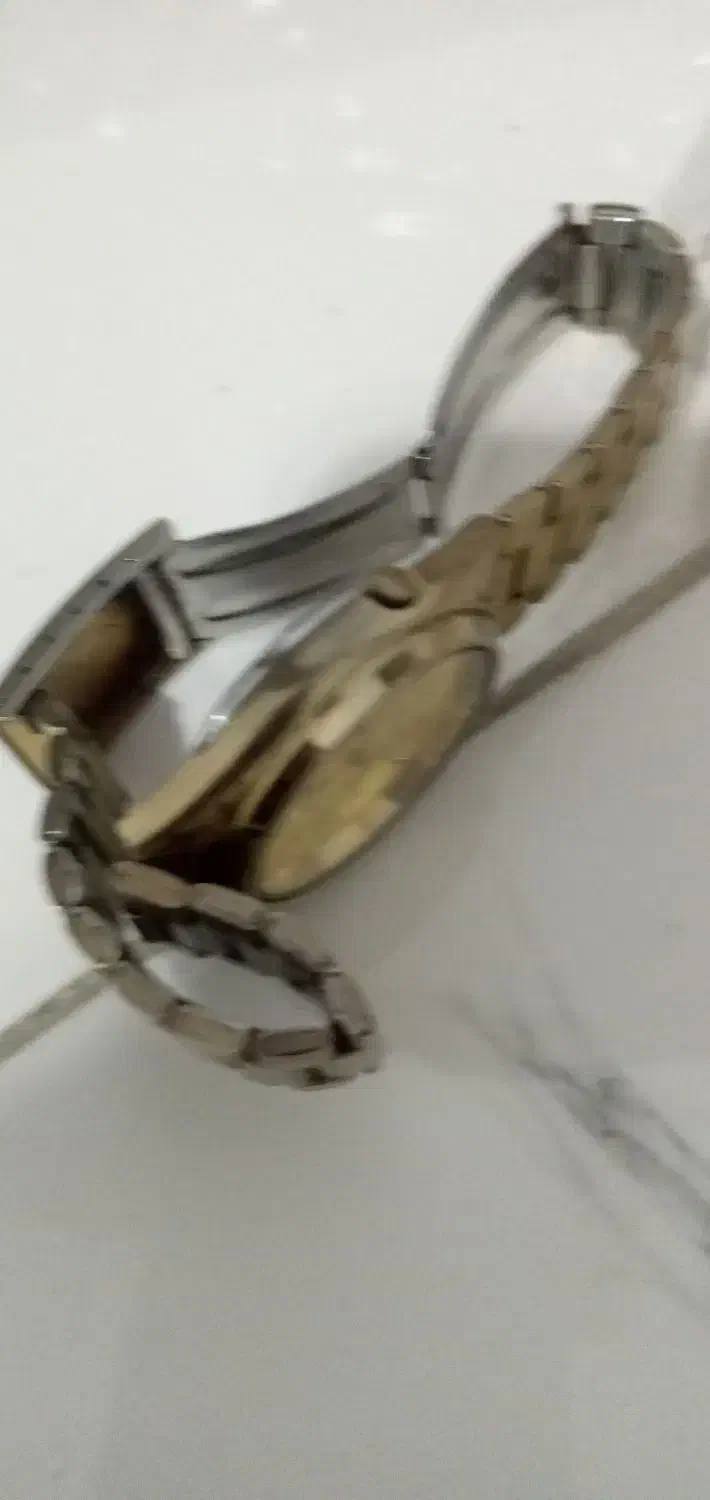 ساعت مچی|ساعت|کرج, برغان|دیوار