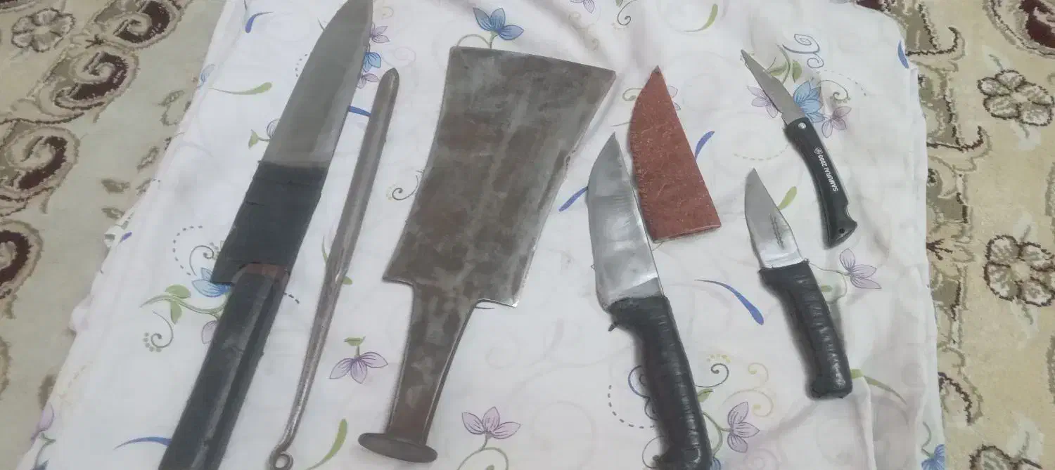 چاقو|کوهنوردی و کمپینگ|شیراز, فرهنگ شهر|دیوار