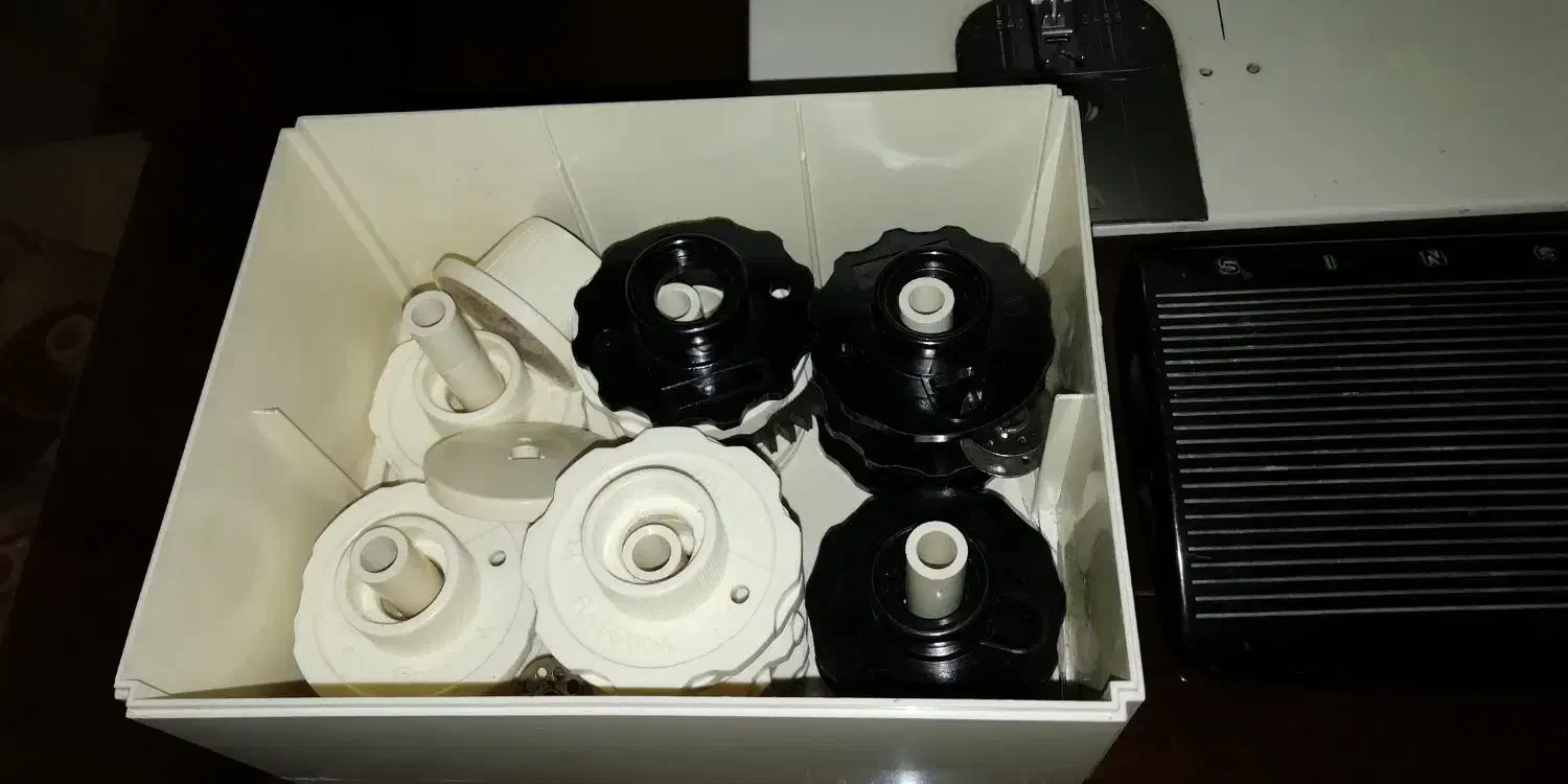 چرخ خیاطی وگل دوزی سینگر|چرخ خیاطی و ریسندگی|شیراز, بازار|دیوار