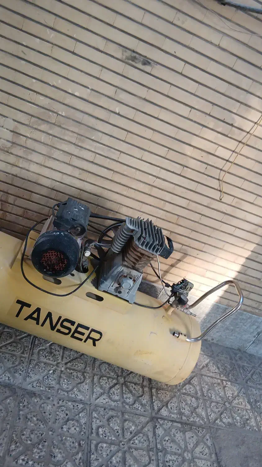 فروش کمپرسور هوای ۱۵۰لیتری ۲سیلندر موتور۲اسب|ماشینآلات صنعتی|نجفآباد, امیرآباد|دیوار