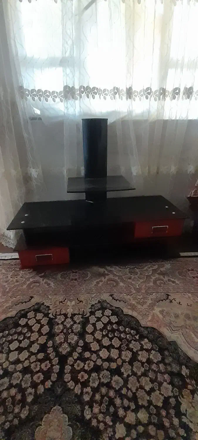 میزتلوزیون سالم وتمیز|میز تلویزیون|ملایر, |دیوار