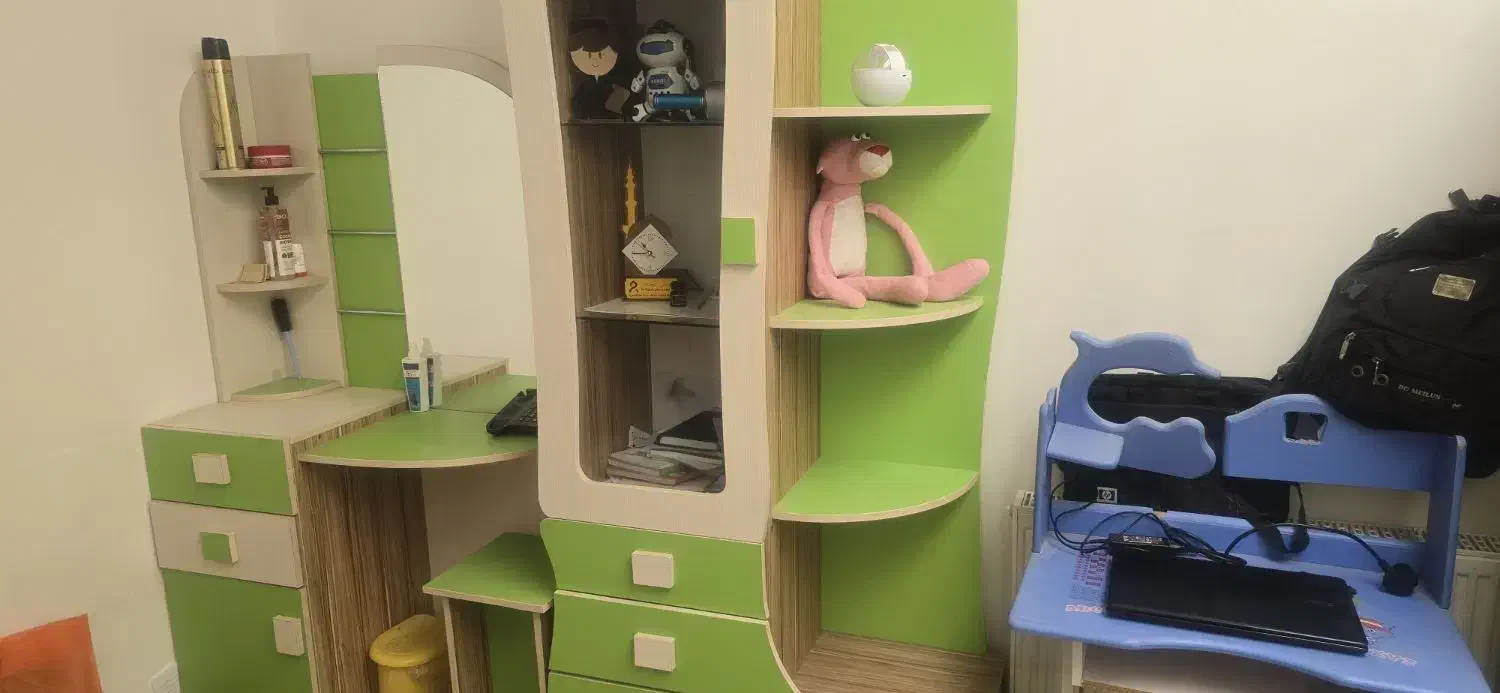 فروش به علت مهاجرت|تخت و سرویس خواب|یزد, |دیوار