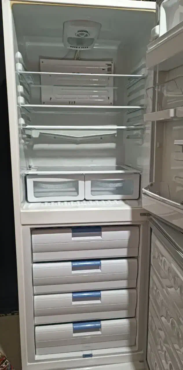 یخچال|یخچال و فریزر|سلماس, |دیوار