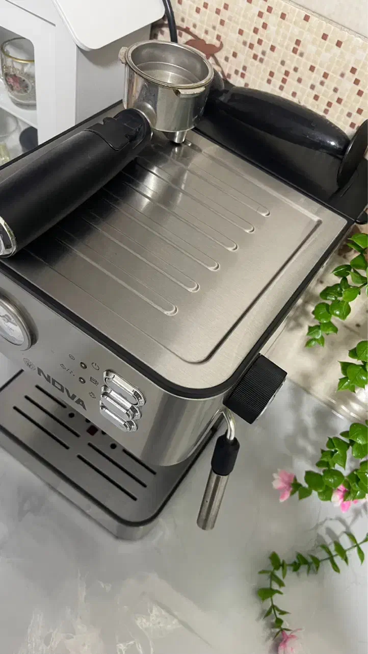 قهوه ساز تمام استیل درحدنونو|سماور، چایساز، قهوهساز|قم, علی آباد سعدگان|دیوار