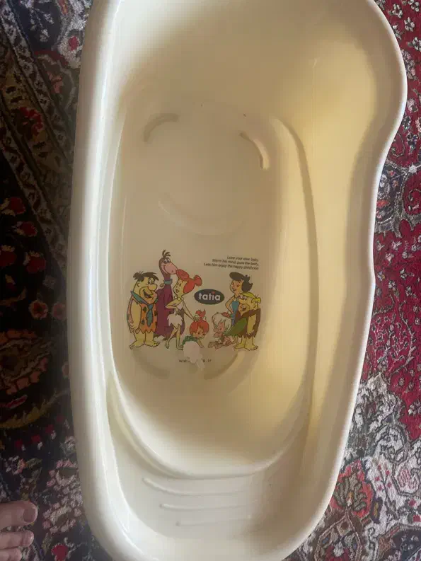 وان نوزاد و بچه ۴ یا ۵ ساله|لوازم حمام|تبریز, |دیوار