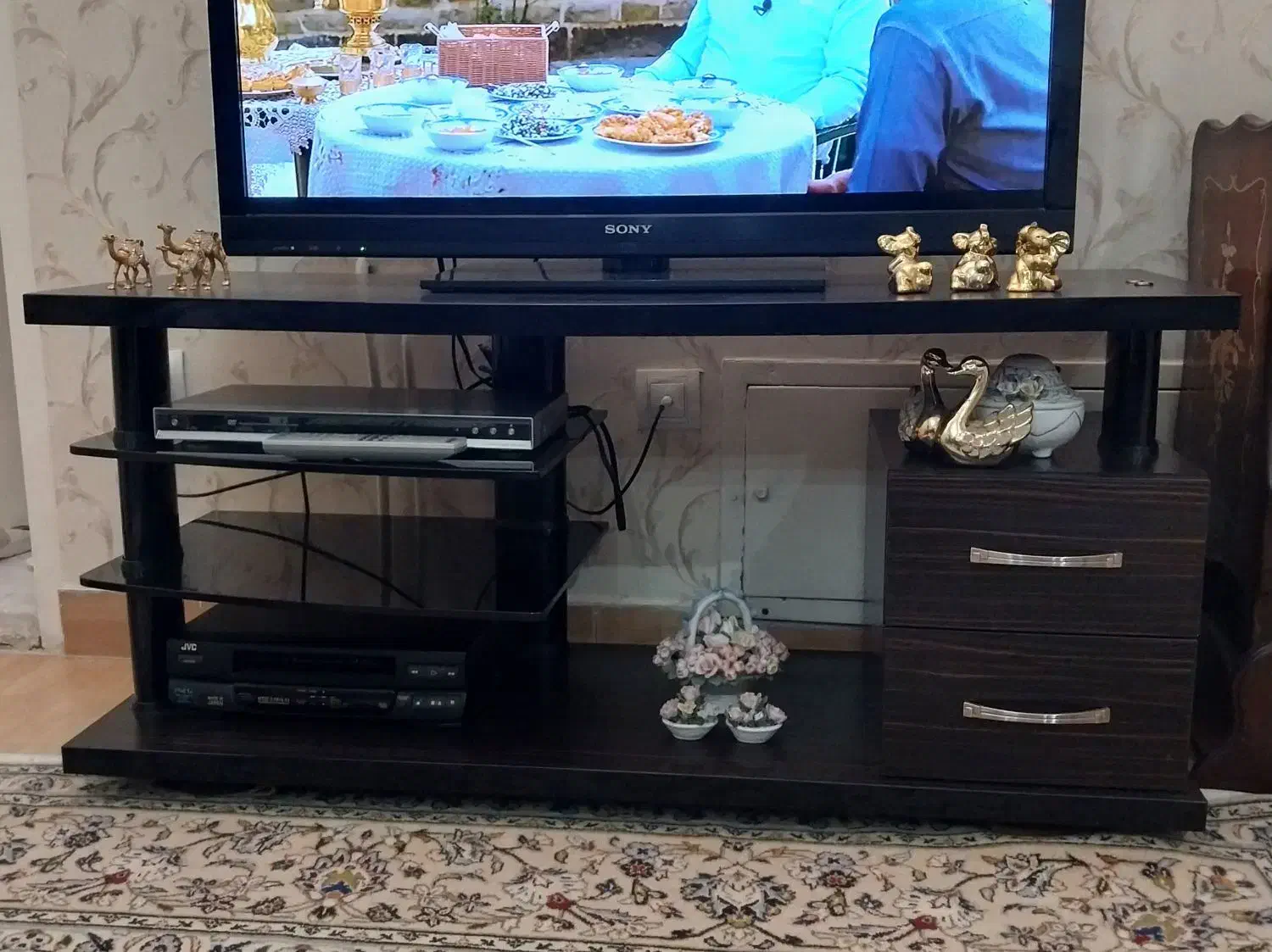 میز تلویزیون در حد نو|میز تلویزیون|تهران, جوادیه تهرانپارس|دیوار