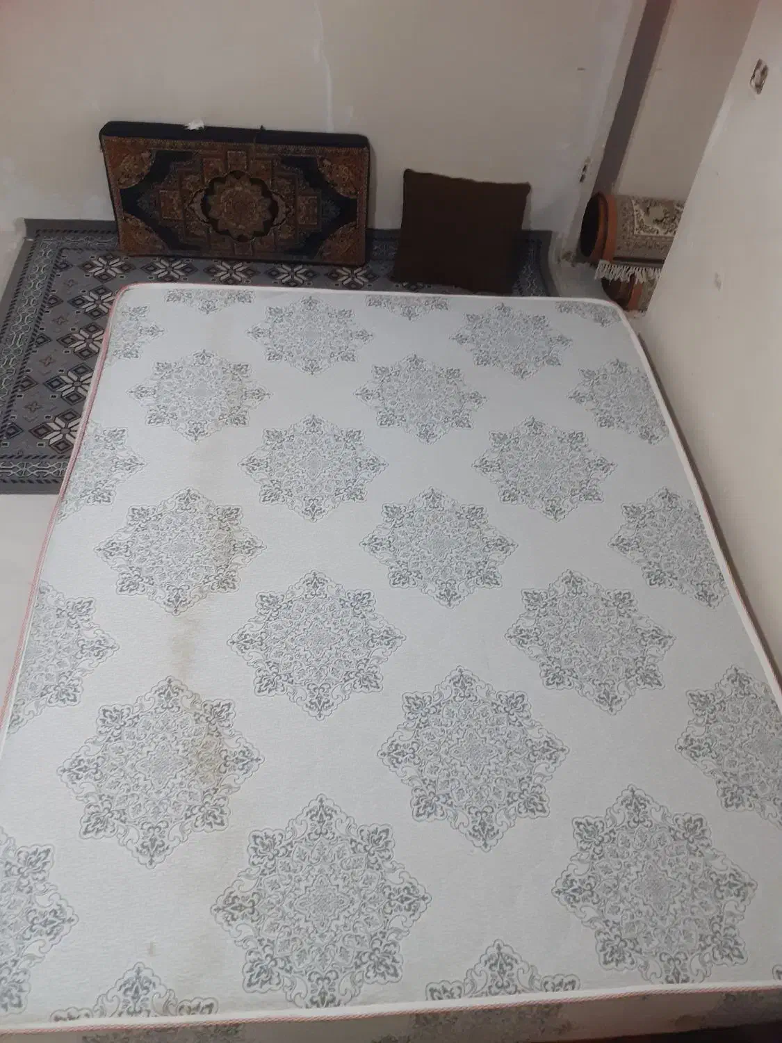 تشک|تخت و سرویس خواب|محمدشهر, محمدشهر|دیوار