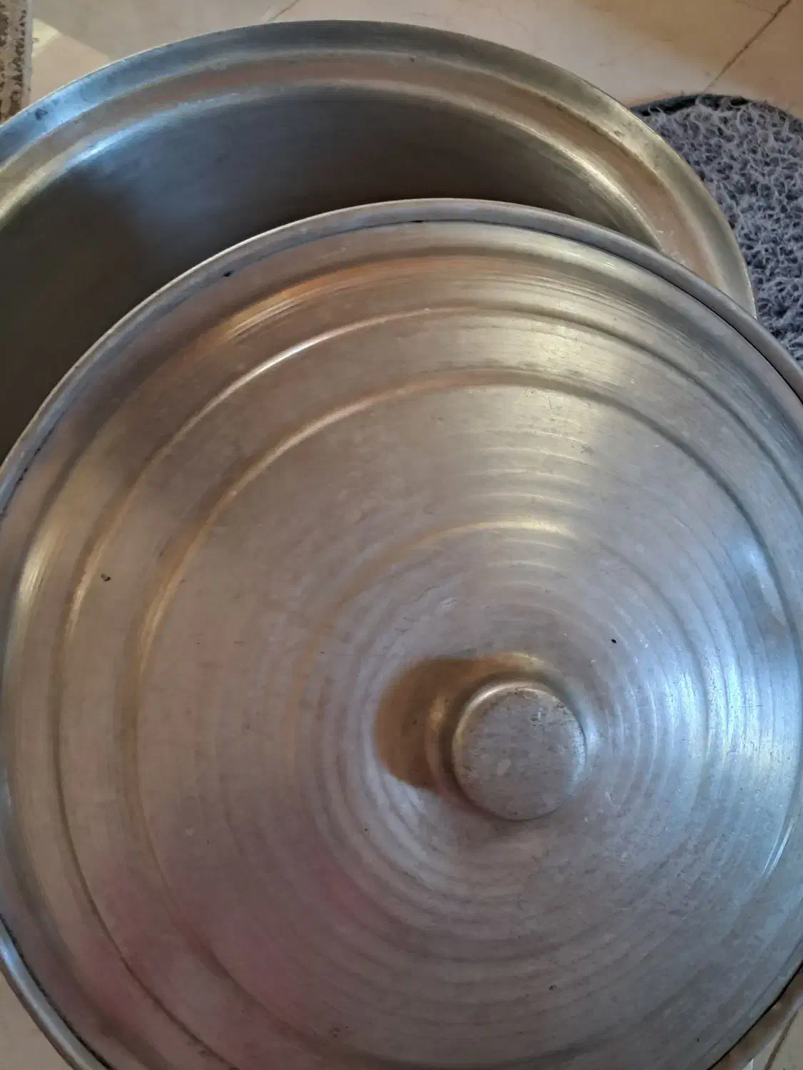 قابلمه روحی و کتری بزرگ|ظروف پخت‌وپز|چمستان, |دیوار