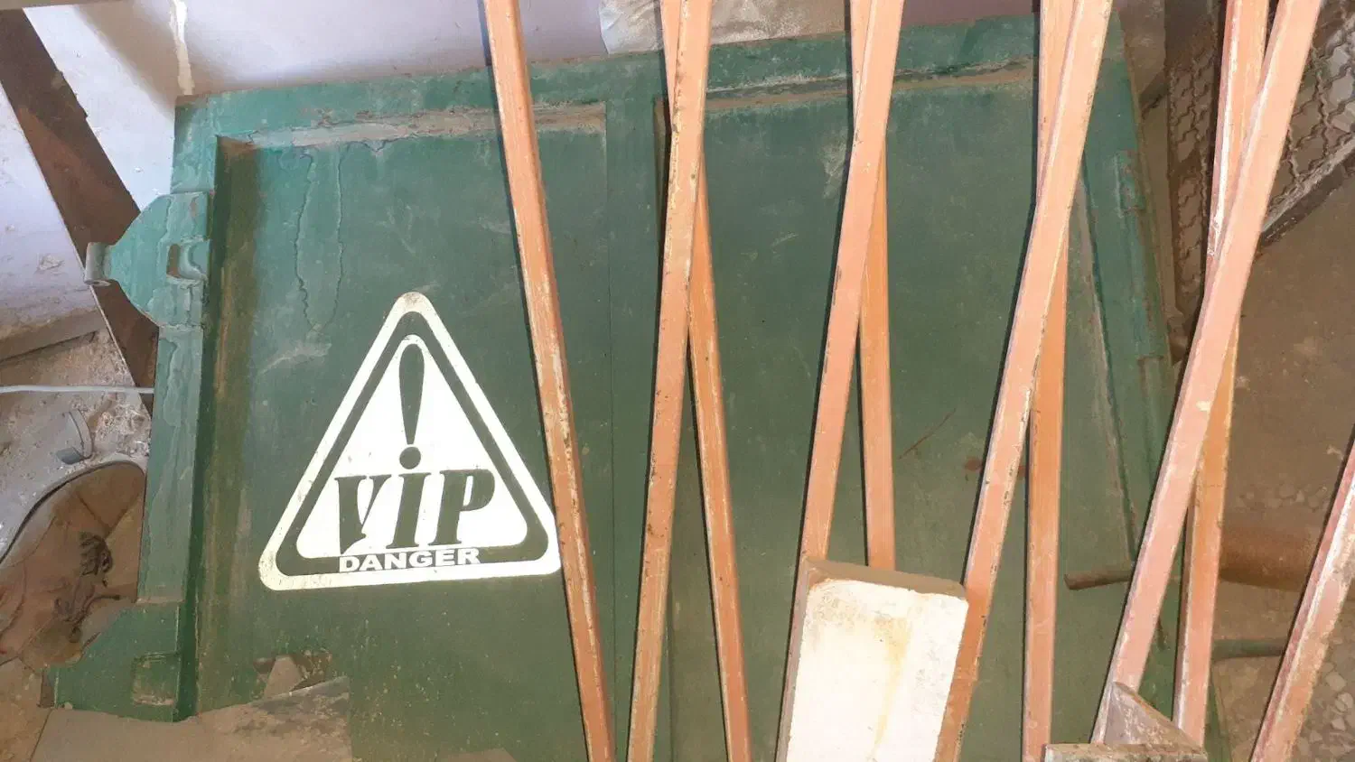 درب کمپرسی کتابی|قطعات یدکی و لوازم جانبی|سنقر, |دیوار