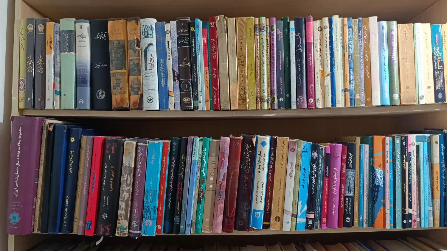 فروش کتابخانه شخصی|کتاب و مجله تاریخی|شیراز, شهرک گلدشت حافظ‎|دیوار