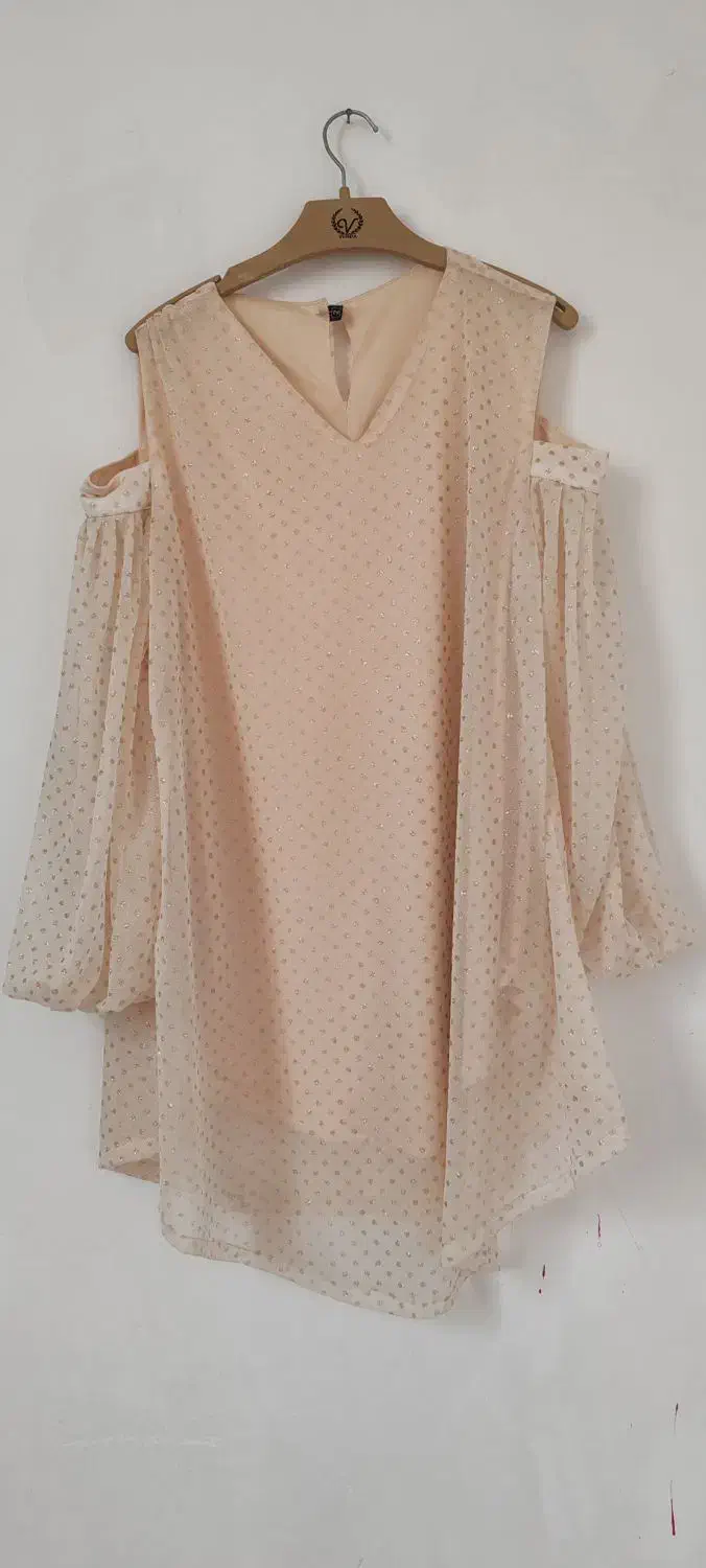 لباس|لباس|نورآباد, |دیوار