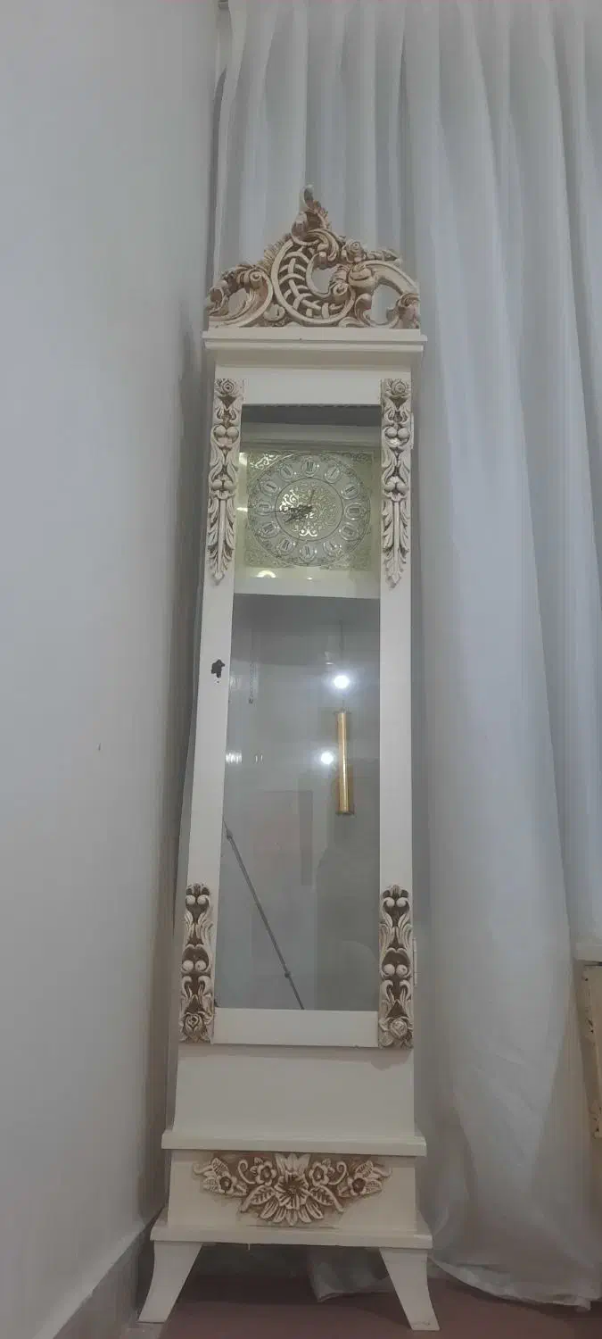 ساعت ایستاده کاملا سالم|ساعت دیواری و تزئینی|اردبیل, |دیوار