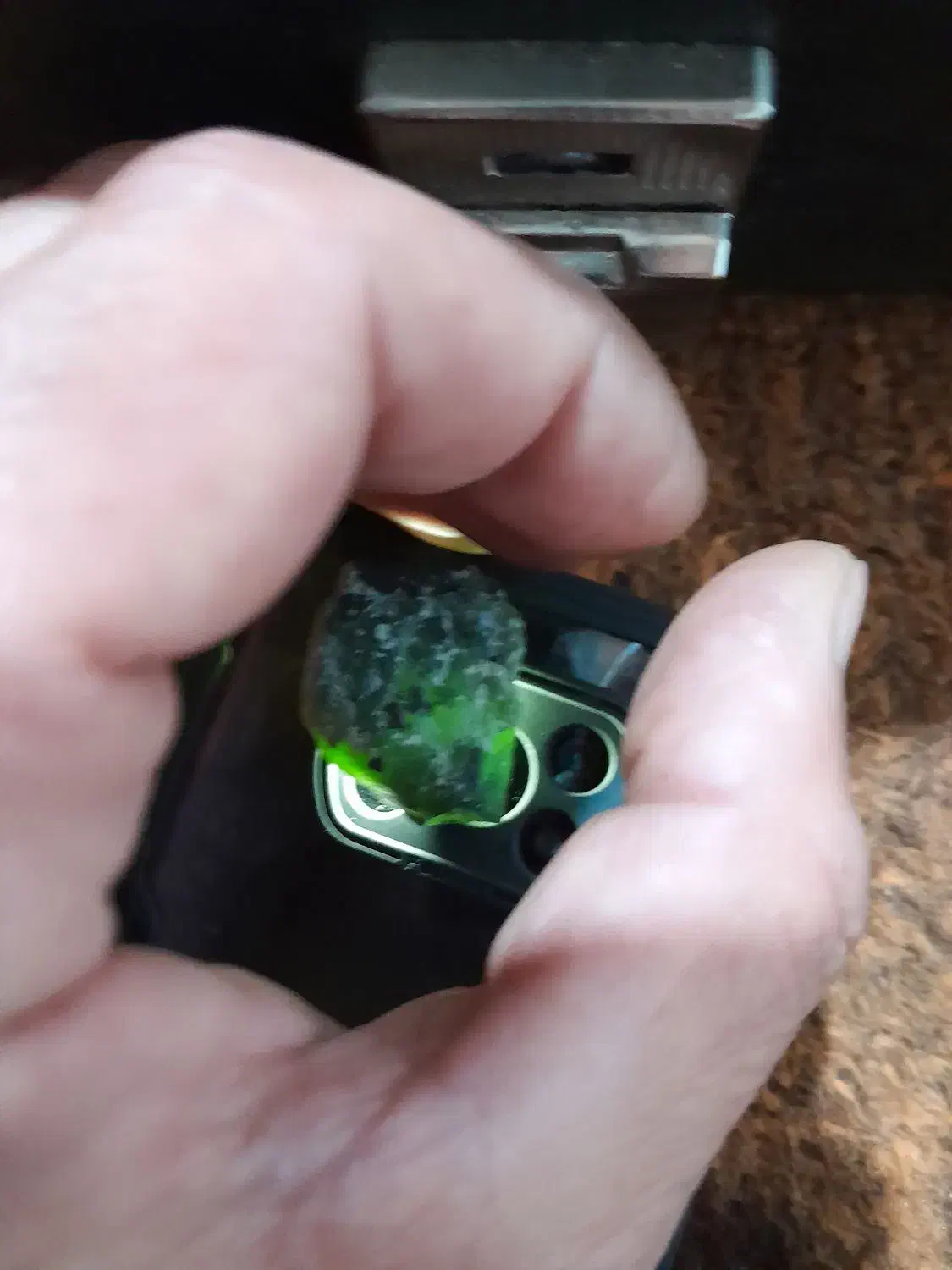 سنگ یاقوت زیبا سه تیکه همین اندازه هستش|کلکسیون اشیاء عتیقه|بندر انزلی, بشمن|دیوار