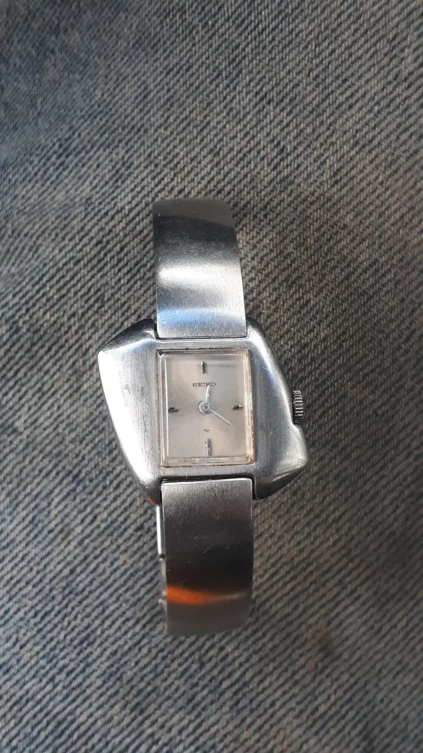 ساعت سیکو|ساعت|اردبیل, |دیوار