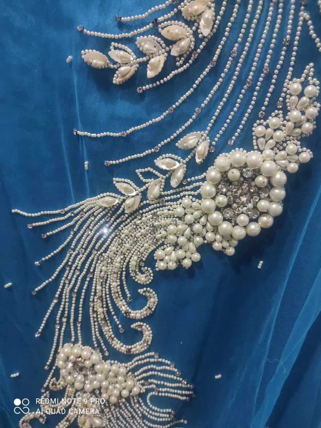 لباس|لباس|رودهن, |دیوار