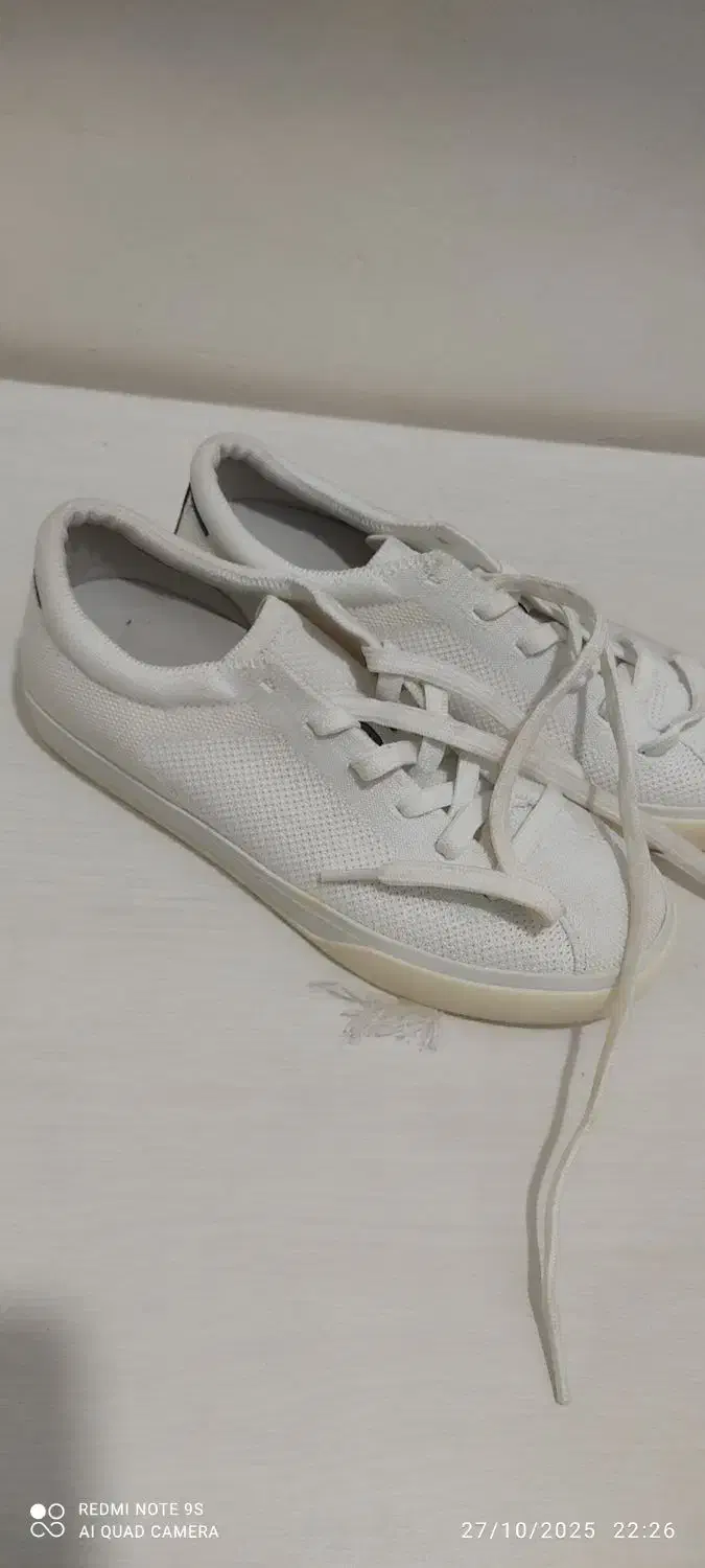 کت گرم وخزدار تازه وخوشرنگ کفش اسپورت نرم 35|حراج|مریوان, |دیوار