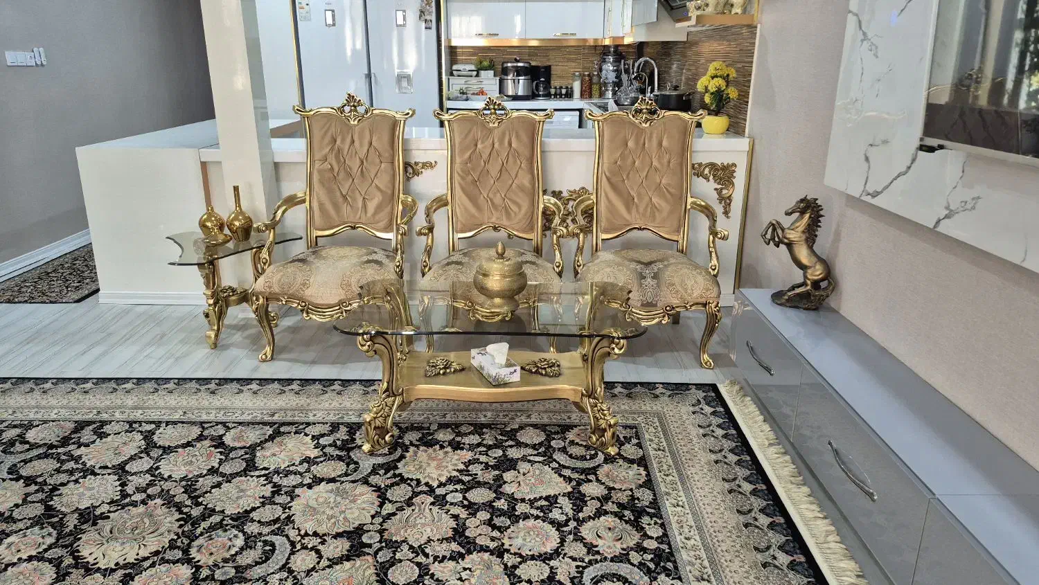 مبل،کنسول،ساعت در حد نو فروش فوری|مبلمان خانگی و میز عسلی|مشهد, موعود|دیوار