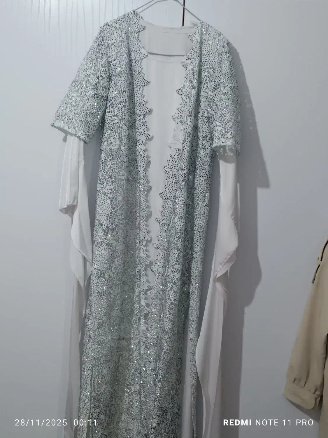 لباس|لباس|نهاوند, |دیوار