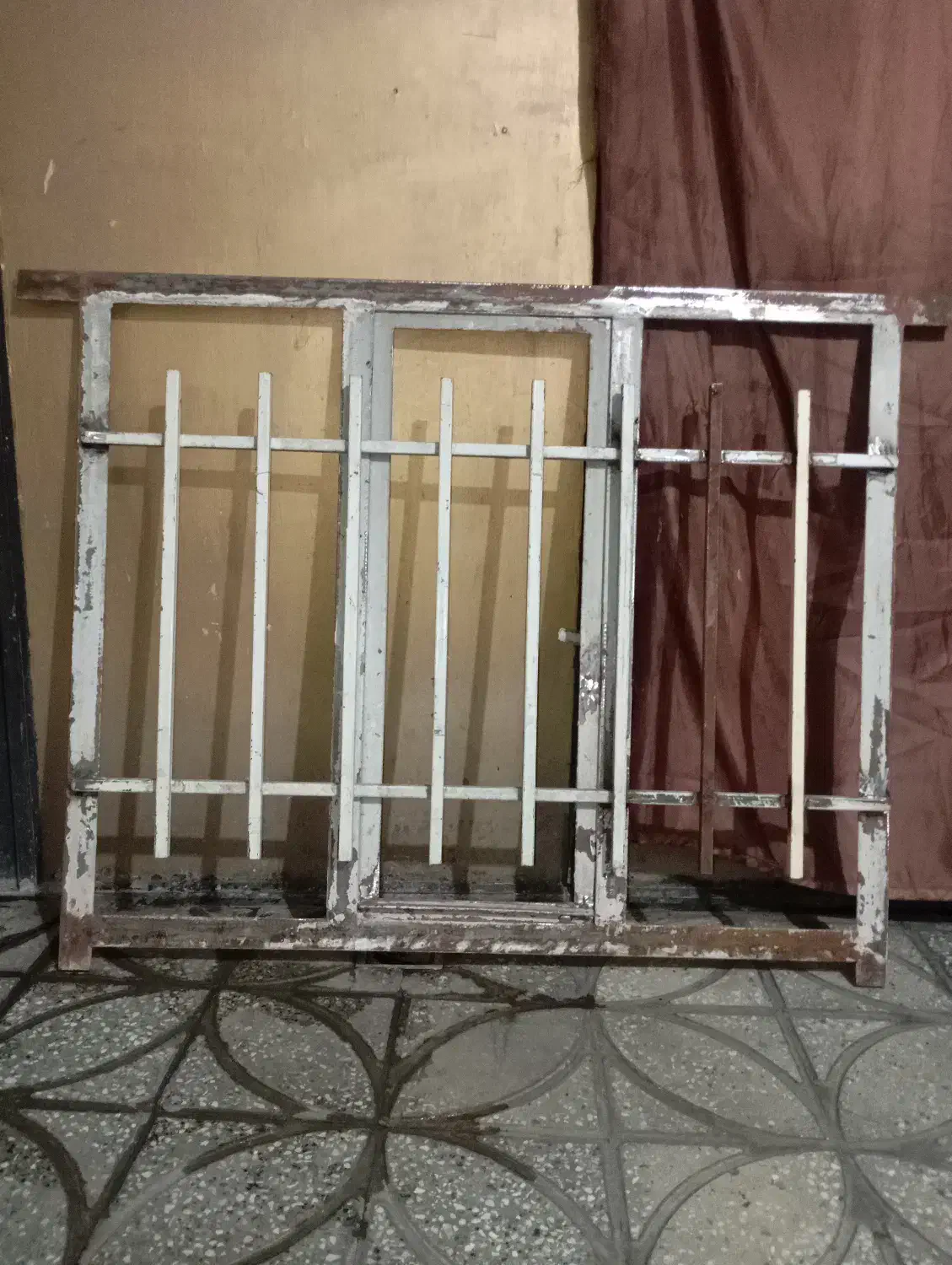 درب.. آهنی نو. ودست دوم|مصالح و تجهیزات ساختمان|بروجرد, |دیوار