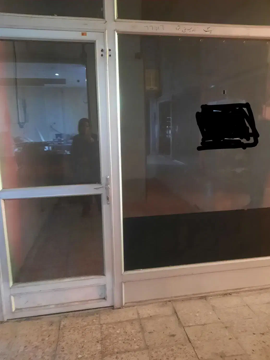 اجاره یک واحد تجاری ( پاساژ رفیع )|اجارهٔ مغازه و غرفه|بیجار, |دیوار