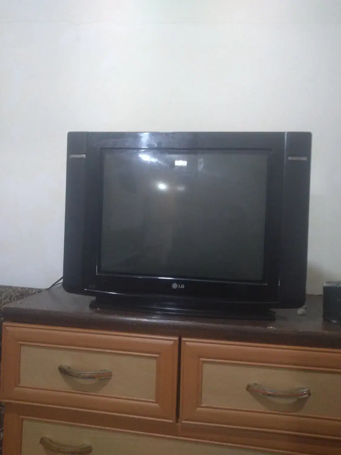 تلویزیون ال جی|تلویزیون و پروژکتور|بندر انزلی, استادیوم|دیوار