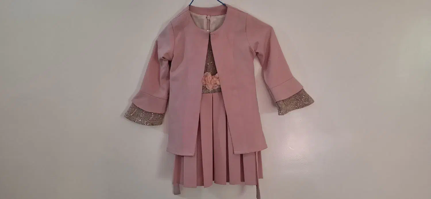 لباس جشن|لباس|اهواز, سپیدار|دیوار