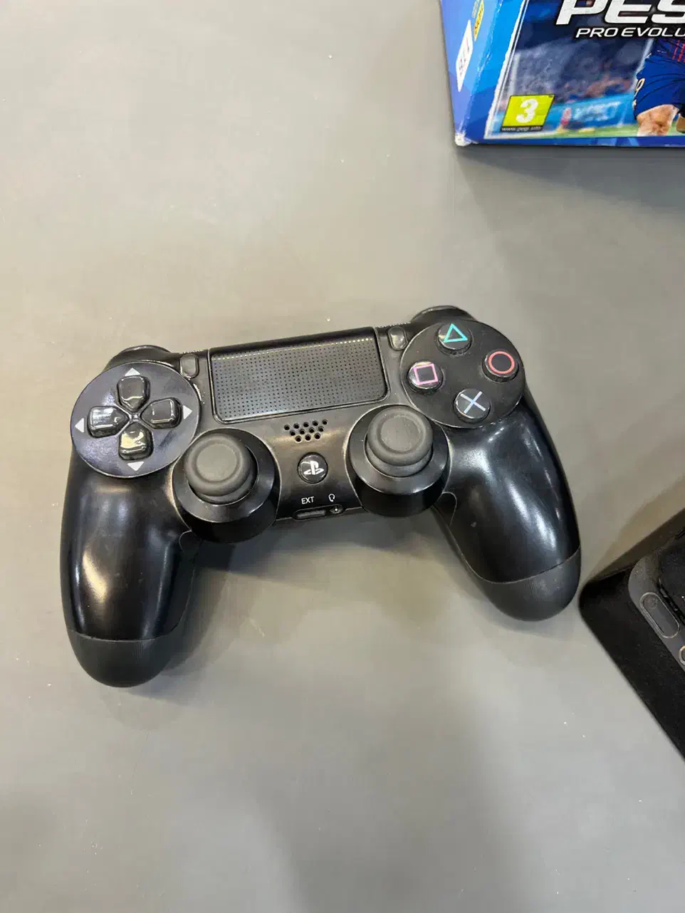 PS4 slim 1TB سه دسته|کنسول، بازی ویدئویی و آنلاین|شیراز, ستارخان|دیوار