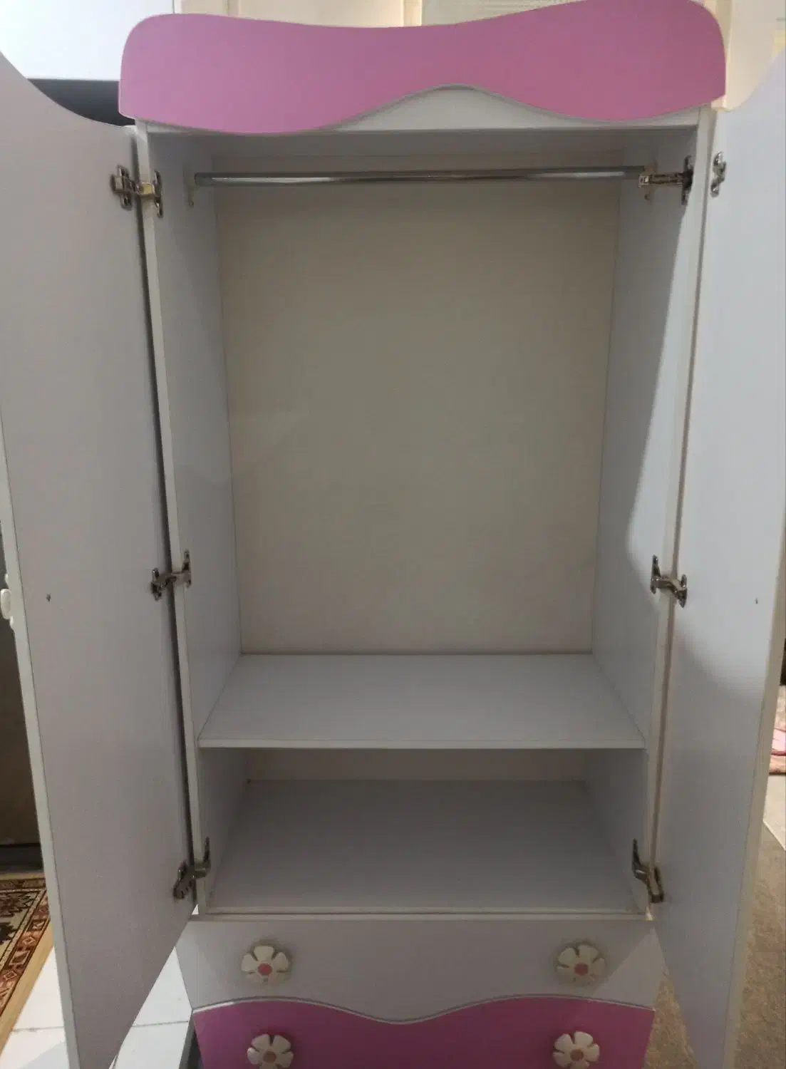 کمد و دراور کودک و نوجوان|جاکفشی، کمد، دراور|قدس, شهر‌قدس|دیوار