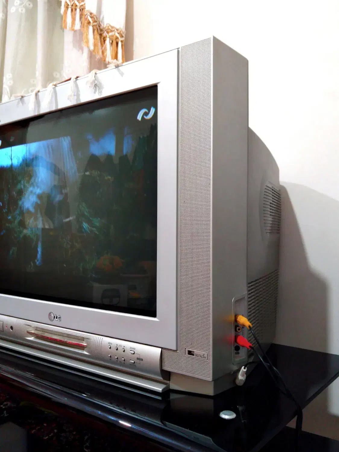 تلویزیون ،دیجیتال، میز|تلویزیون و پروژکتور|بوشهر, |دیوار