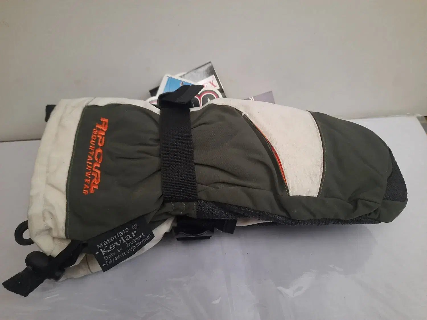 دستکش اسنوبرد|ورزش‌های زمستانی|تهران, ترمینال غرب|دیوار