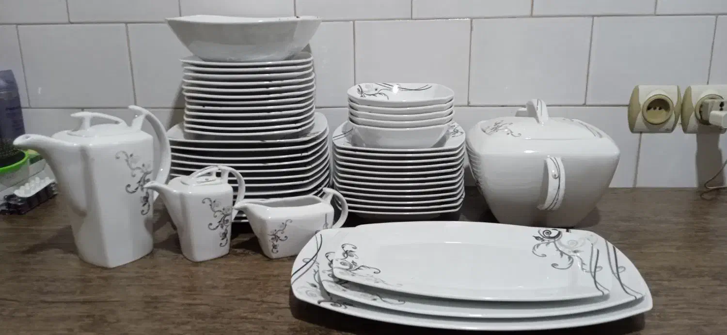 ظروف آشپزخانه|ظروف سرو و پذیرایی|هشتگرد, هشتگرد قدیم|دیوار