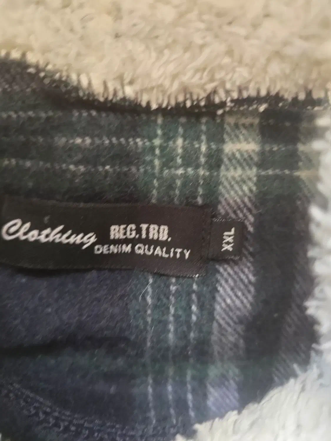 هودی|لباس|آران و بیدگل, |دیوار