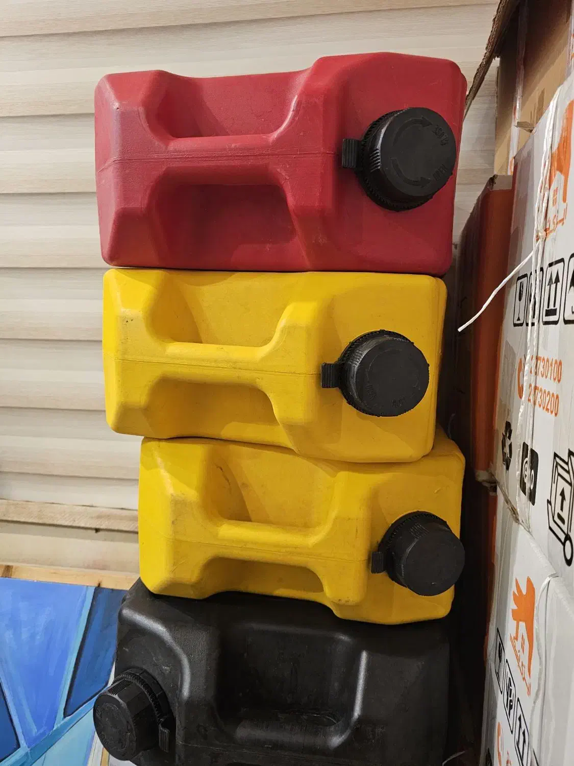 بشکه بیست لیتری|ظروف نگهدارنده، پلاستیکی، یک‌بارمصرف|اهواز, کیان اباد|دیوار