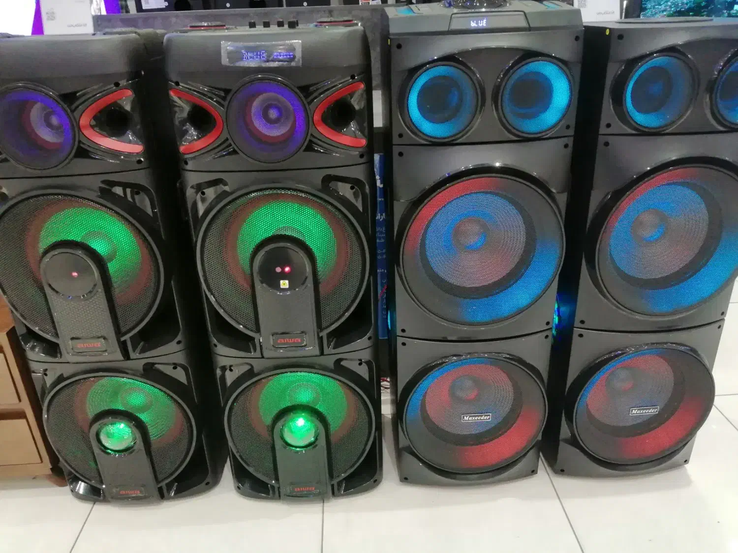 تلویزیون و اسپیکر اقساطی بهترین شرایط|تلویزیون و پروژکتور|اصفهان, سپاهان‌شهر|دیوار