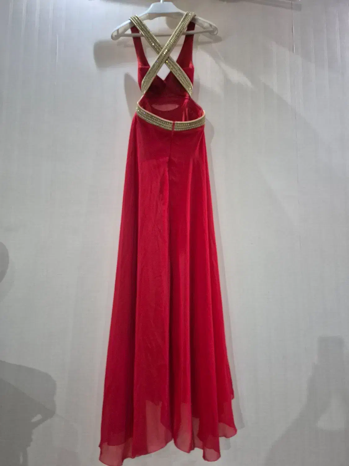 لباس مجلسی مناسب یلدا|لباس|مشهد, هفت تیر (نه دره)|دیوار