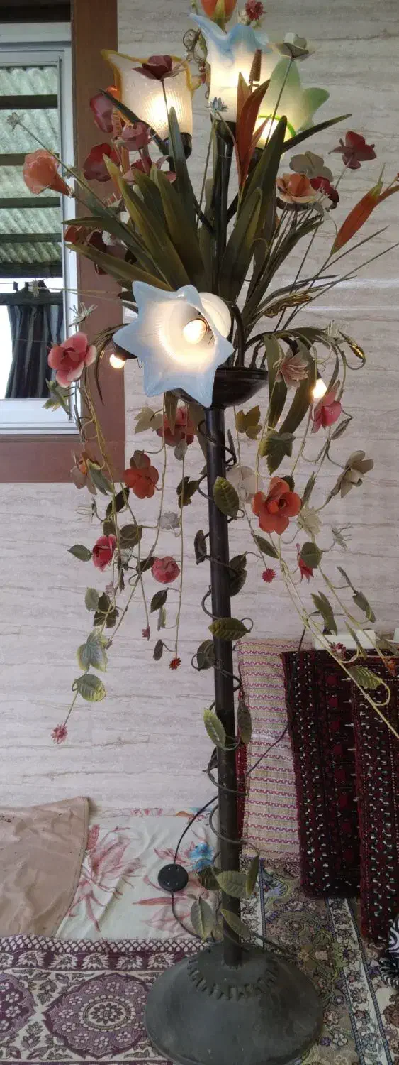 آباژور طرح گل|چراغ خواب و آباژور|فومن, |دیوار