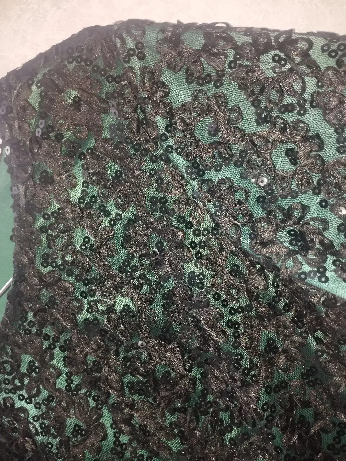 لباس مجلسی|لباس|ری, فیروزآبادی|دیوار