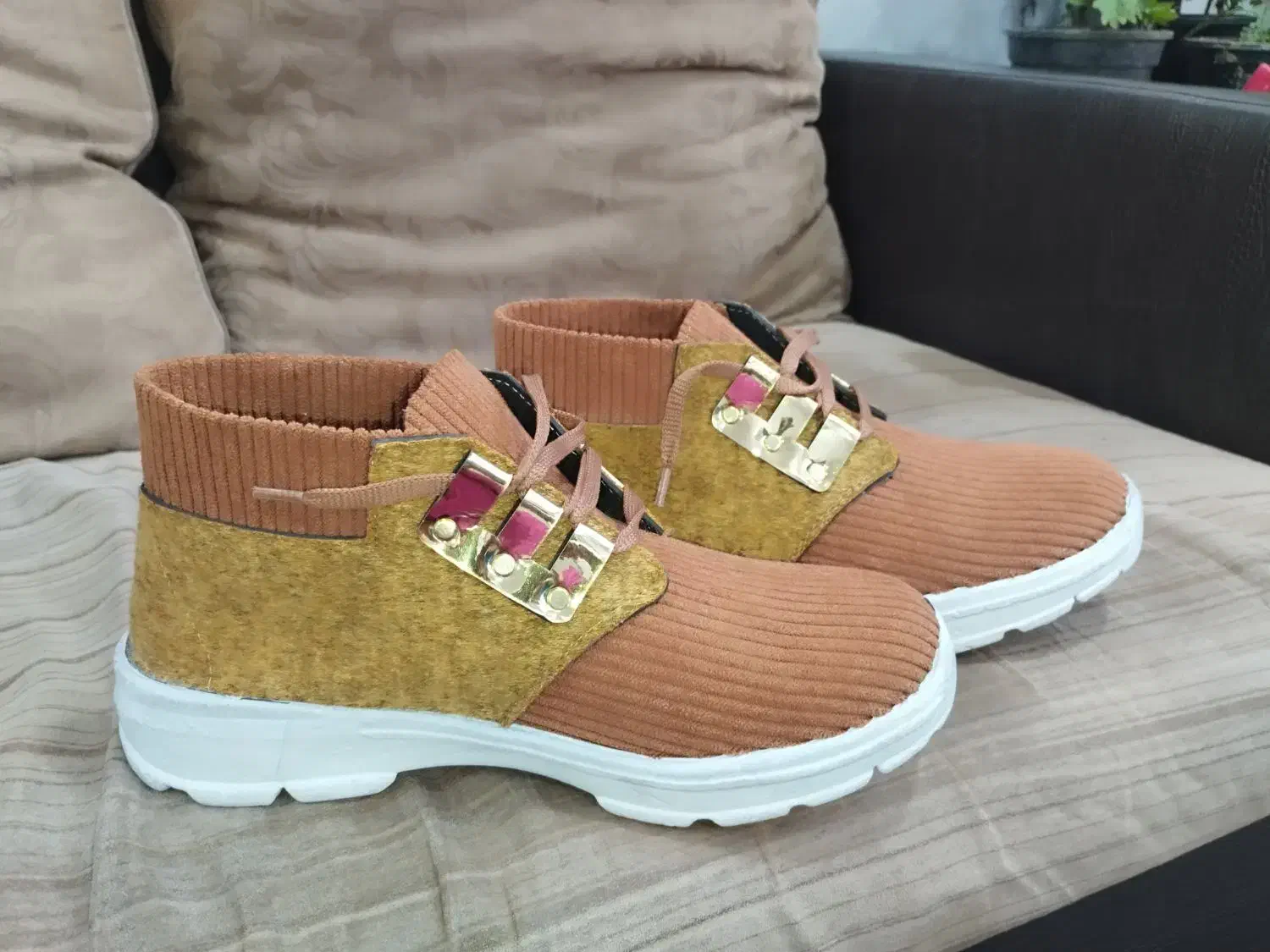 کفش نیم بوت|کیف، کفش، کمربند|بوشهر, |دیوار