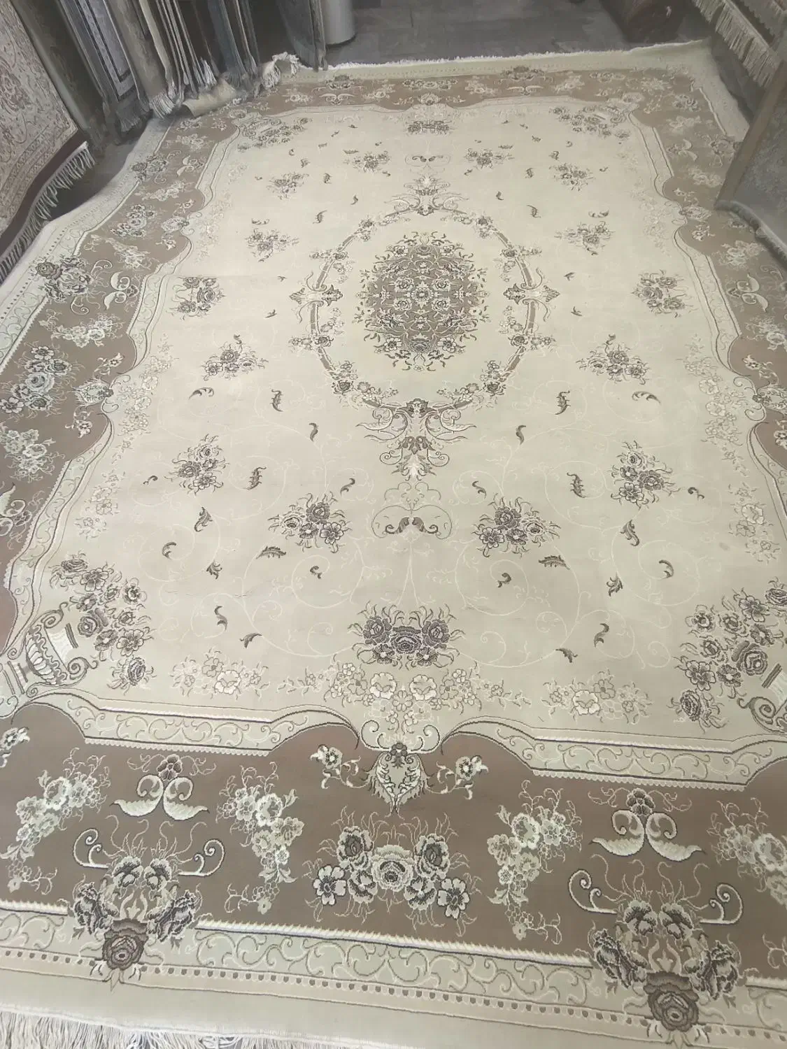 جفت۱۲متری۵۰۰شانه۱۰۰۰تراکم زمرد مشهد|فرش|تهران, امام حسین|دیوار