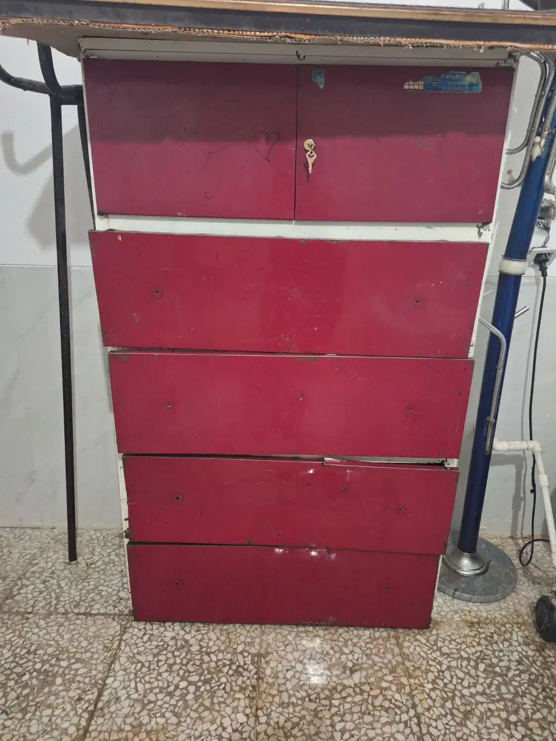 دراور فلزی و صندوقچه|جاکفشی، کمد، دراور|کرمان, |دیوار