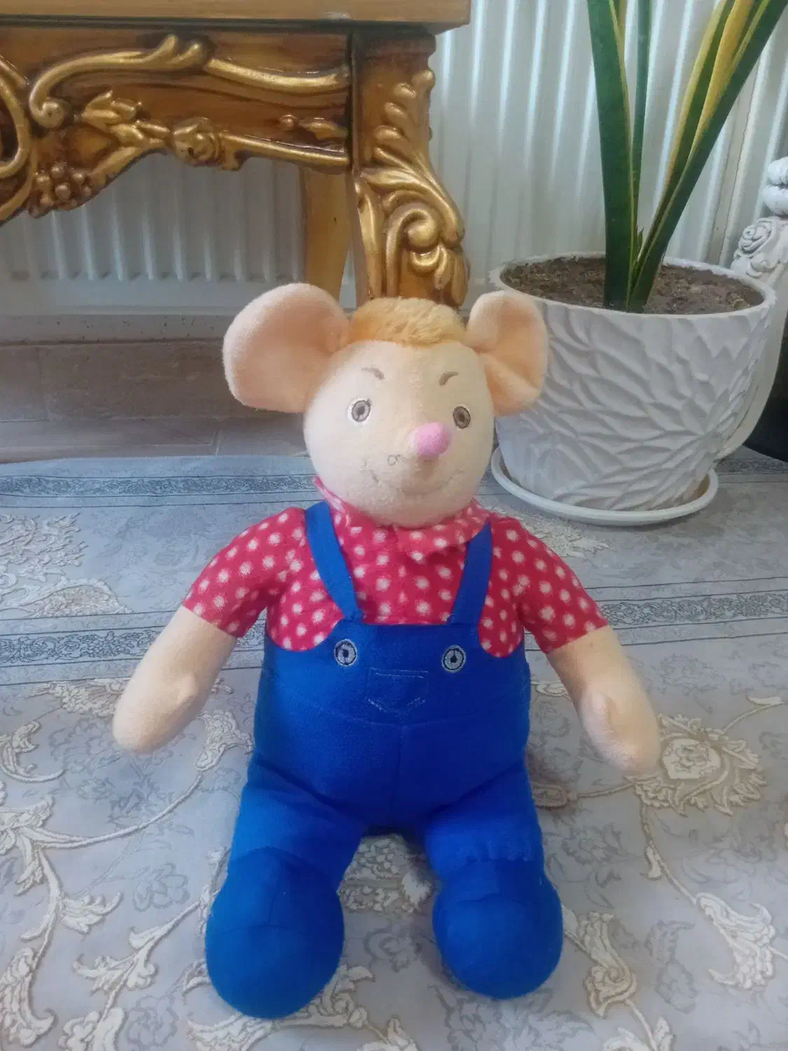 عروسک|اسباب‌بازی بچه|پرند, فاز ۶|دیوار