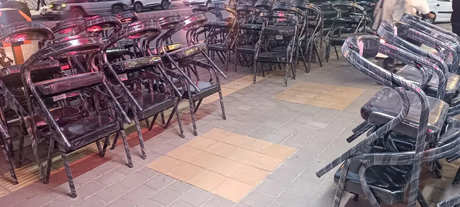 صندلی انتظار|صندلی و نیمکت|نیشابور, پنجراه|دیوار