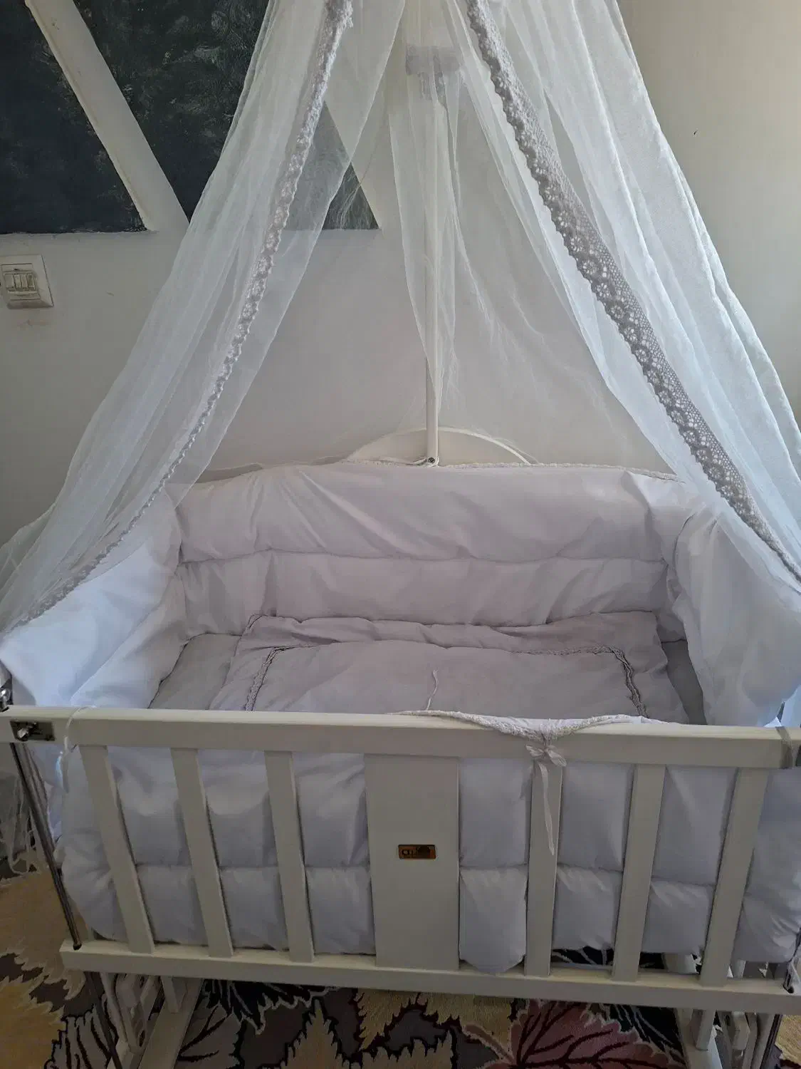 تخت کنار مادر|تخت و صندلی بچه|شاهین‌شهر, فردوسی|دیوار