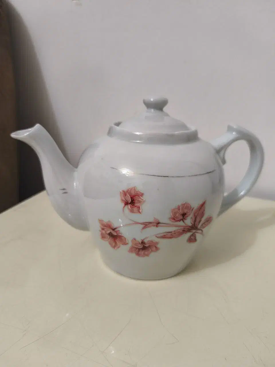 ظروف پذیرایی و سرو|ظروف سرو و پذیرایی|رشت, گلسار|دیوار