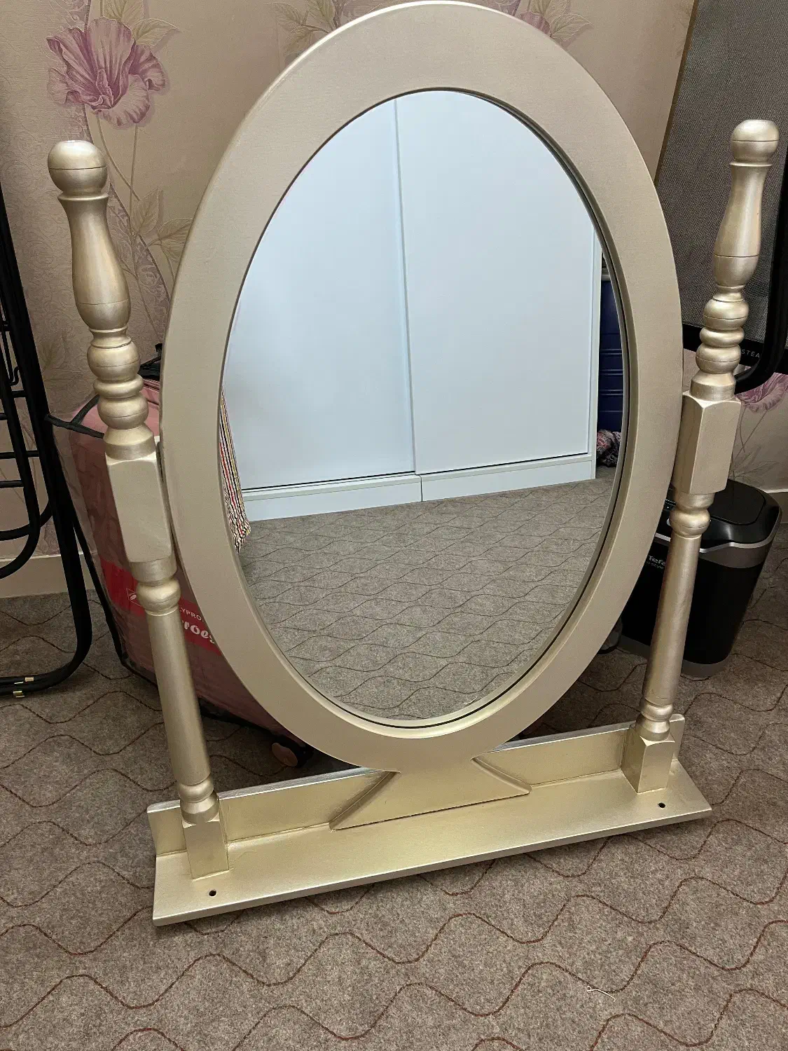 آینه|آینه|اراک, |دیوار