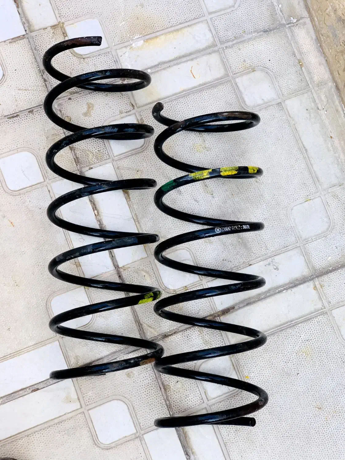 فنر کمک پژو وکفپوش سه بعدی وروکش صندلی ۴۰۵|قطعات یدکی و لوازم جانبی|تربت‌حیدریه, قائم|دیوار