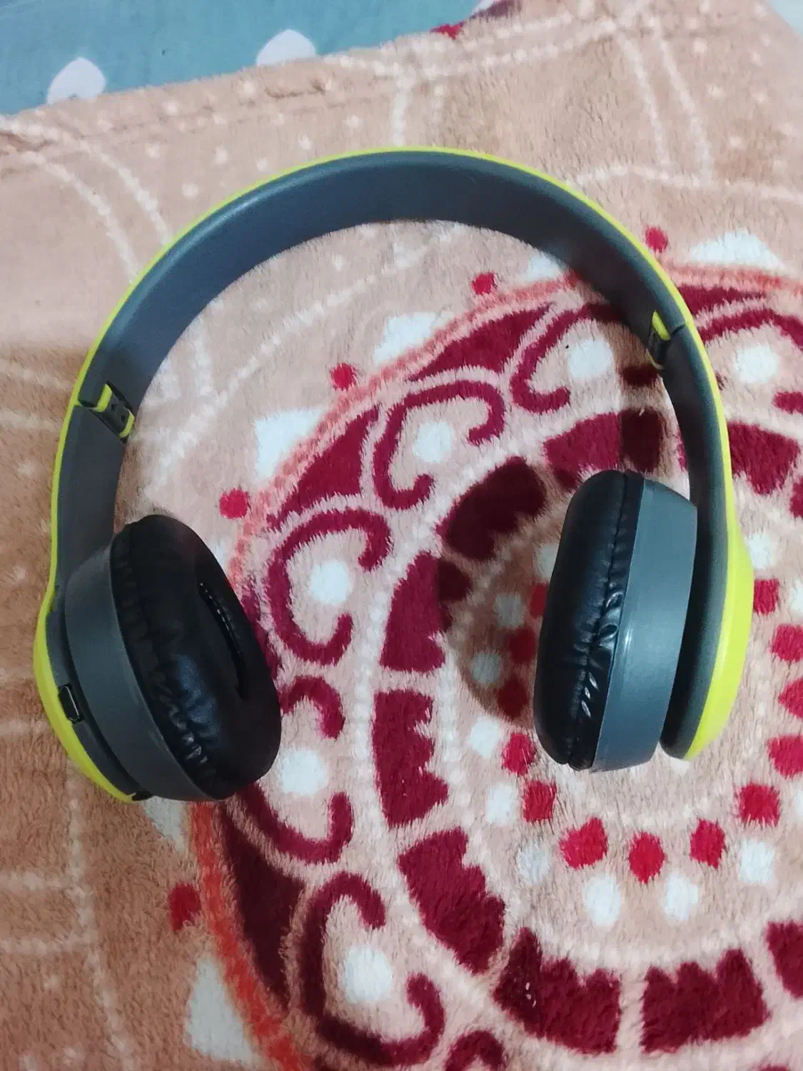 دو عدد هدفون بلوتوثی پی 47|لوازم جانبی موبایل و تبلت|فردیس, شهرک سپاه|دیوار