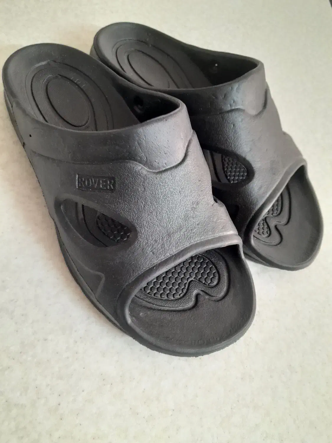 دمپایی|کیف، کفش، کمربند|قم, هنرستان|دیوار