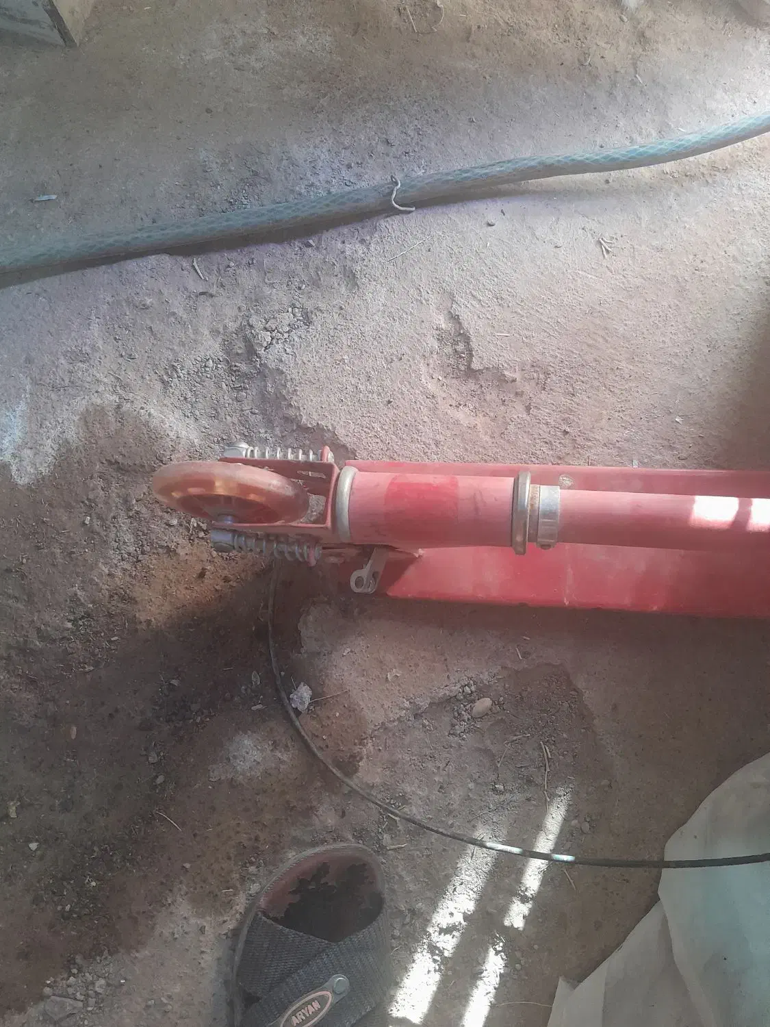 روروک فقط میل لاستیکش گم شده|دوچرخه، اسکیت، اسکوتر|تربت جام, کاریز نو سفلی|دیوار