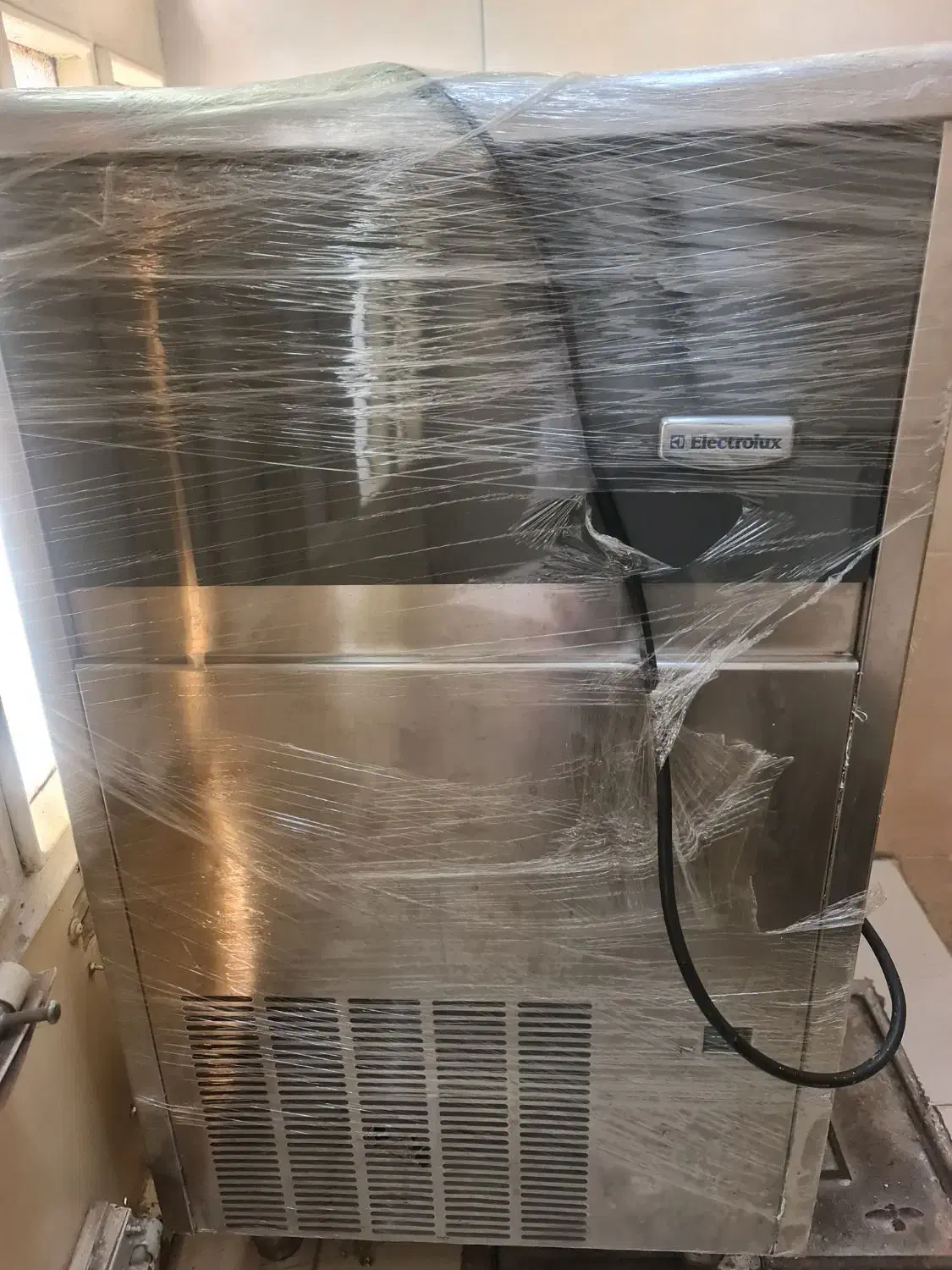 یخساز الکترو لوکس آمریکایی|کافیشاپ و رستوران|تهران, حکمت|دیوار